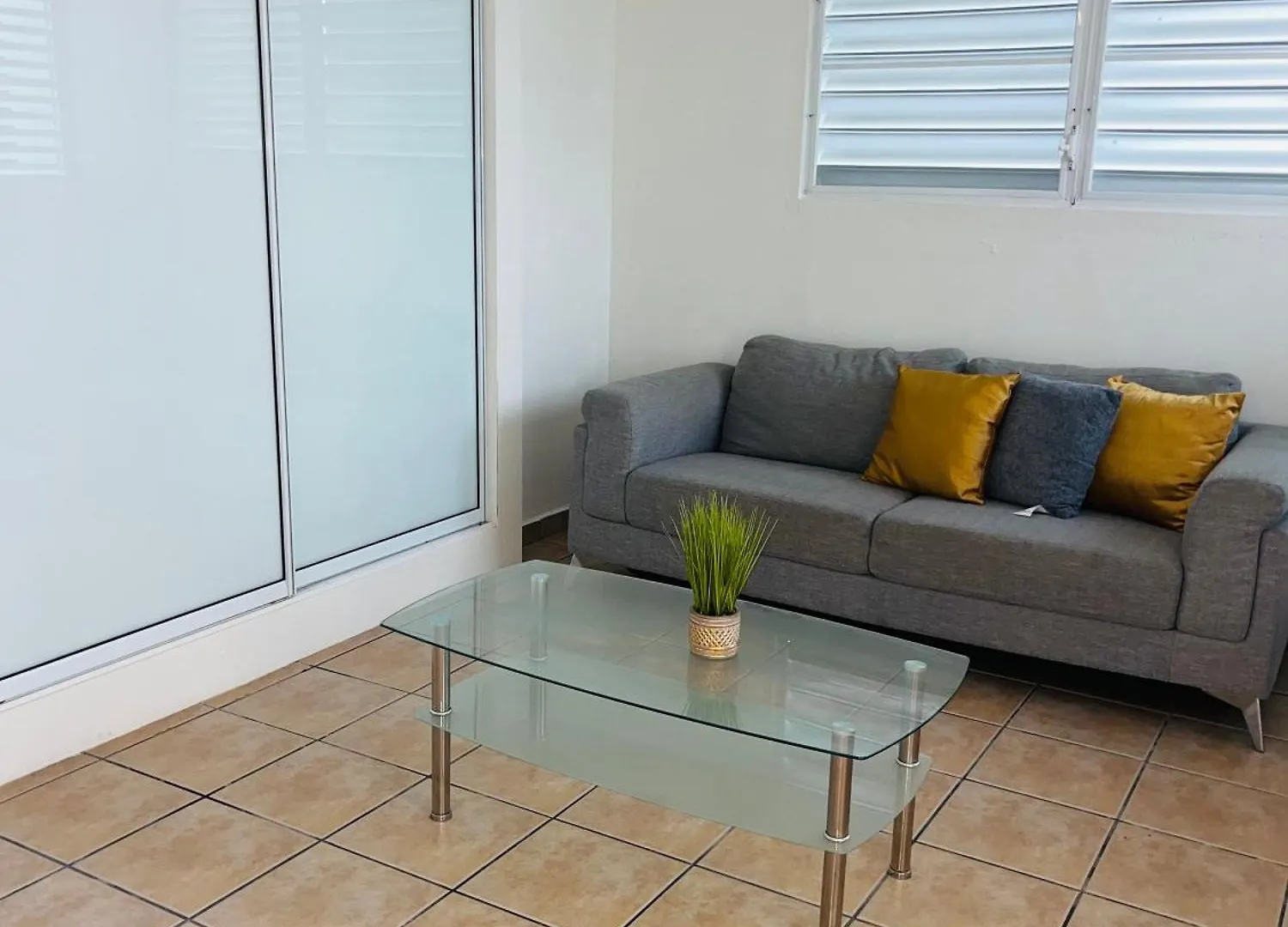 Beautiful Modern 1 Bedroom Apartment Mnts To Beaches-Wifi Ac Quebradillas